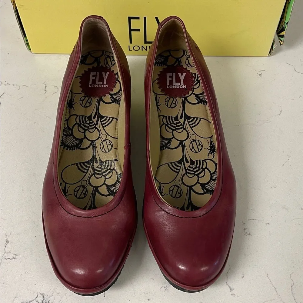 FLY London Women's Wedge Pump Bordeaux Pumps Size Euro 39 US 8 - 8 1/2 approx